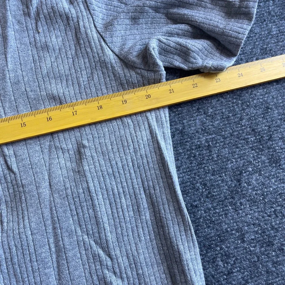 Alfani Mens Grey Ribbed V-Neck T-Shirt Short Sleeve 100% Cotton Size L WPL‎ 8046